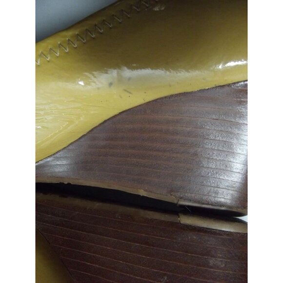 Tory Burch Sally Wedge Pumps Womens 8M Patent Leather Peeptoe Shoes Yellow Logo - Picture 9 of 16